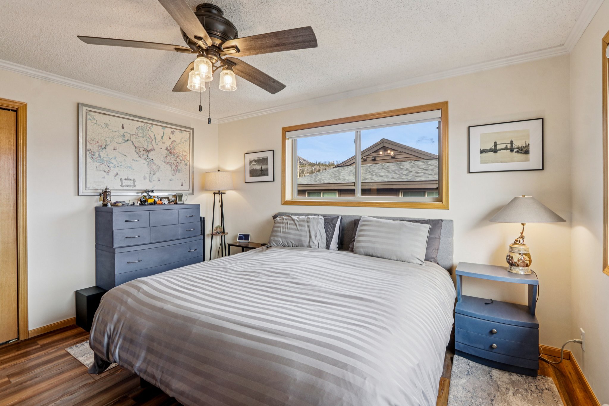 Twenty Grand Ct-S1311-019.jpg