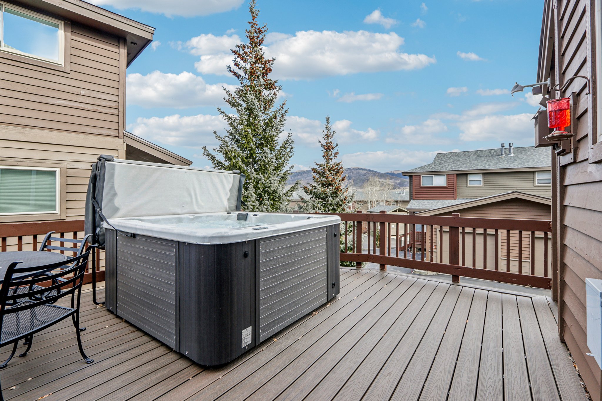 Twenty Grand Ct-S1311-040.jpg