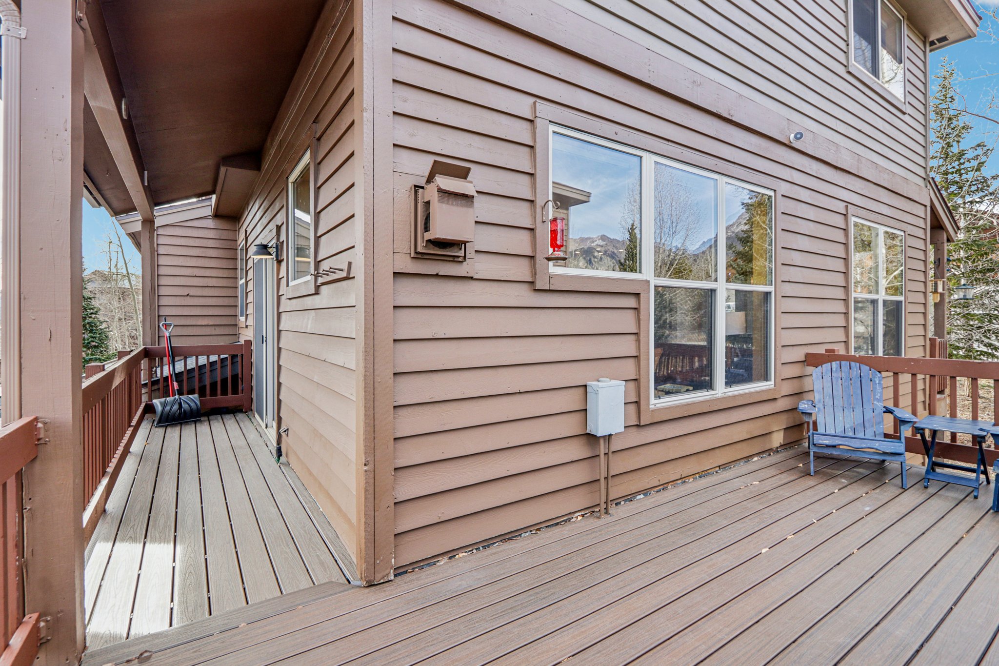 Twenty Grand Ct-S1311-041.jpg