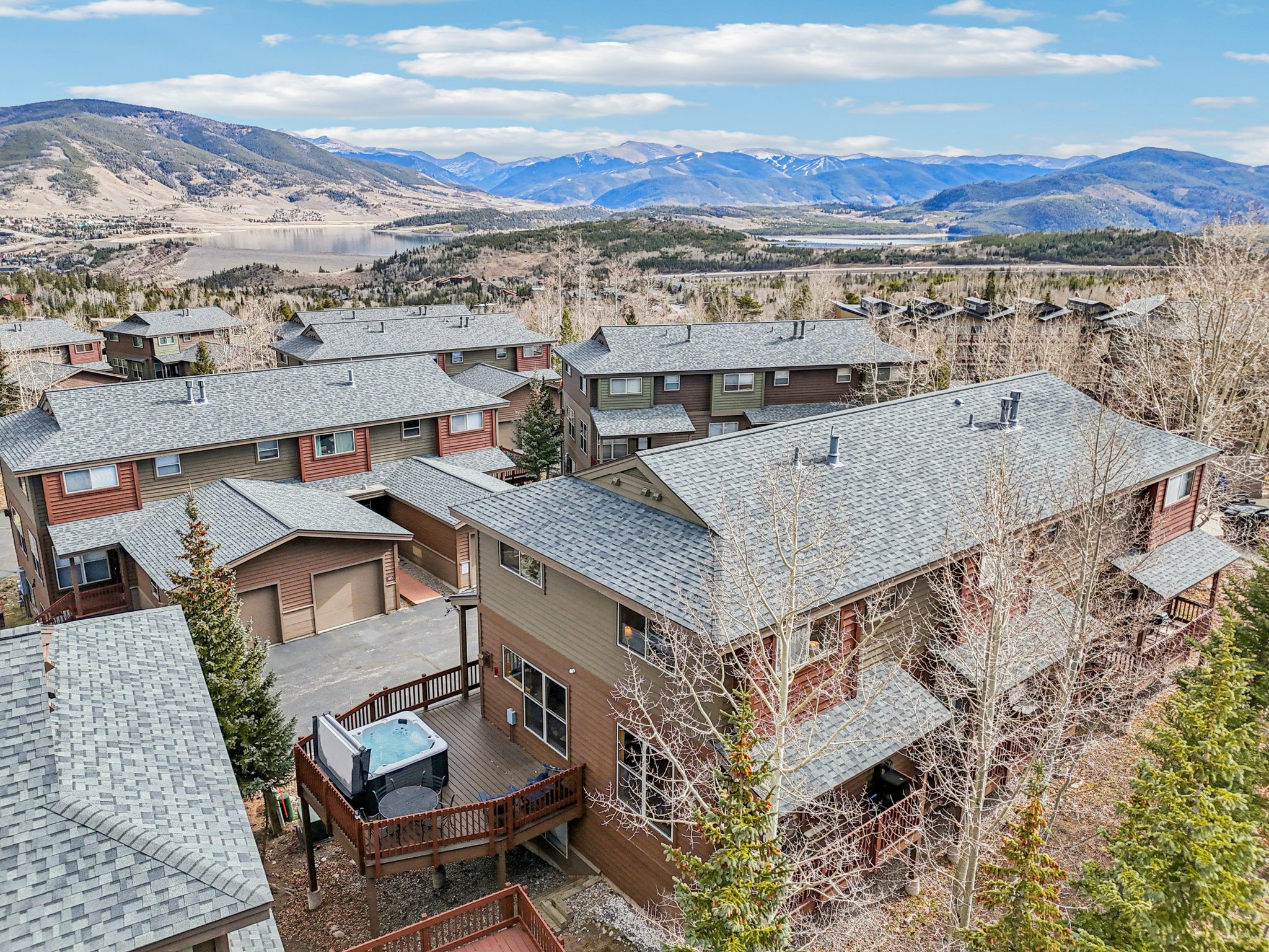 Twenty Grand Ct-S1311-050.jpg