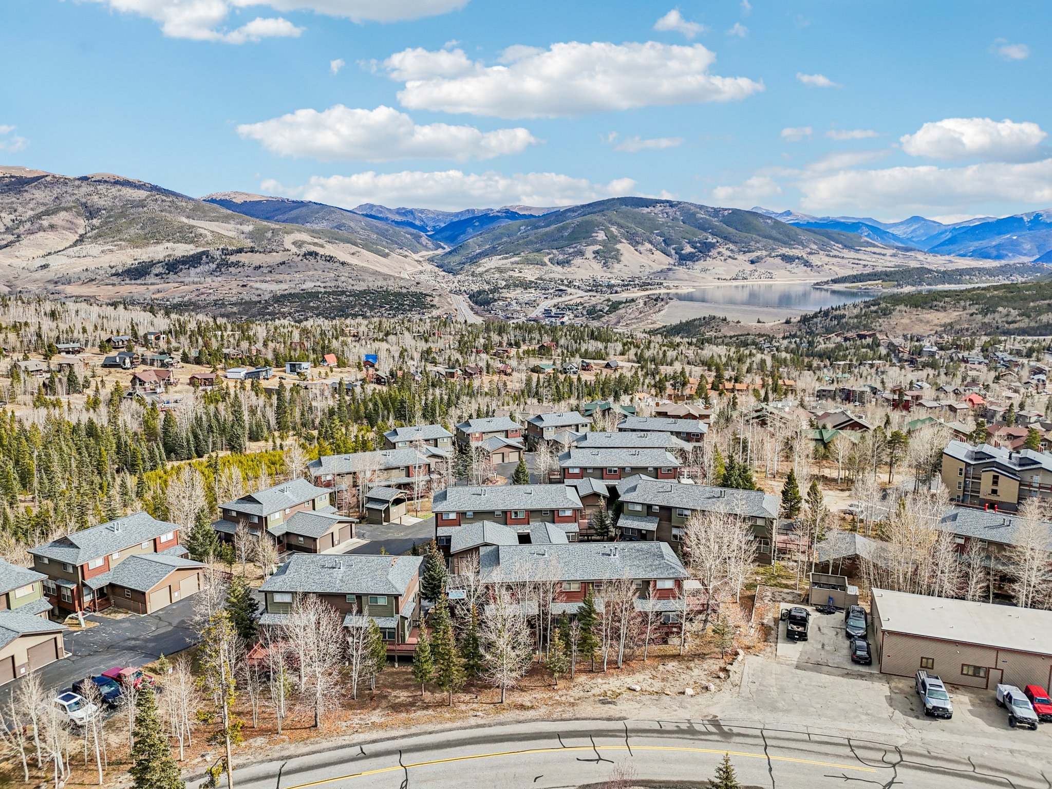 Twenty Grand Ct-S1311-056.jpg