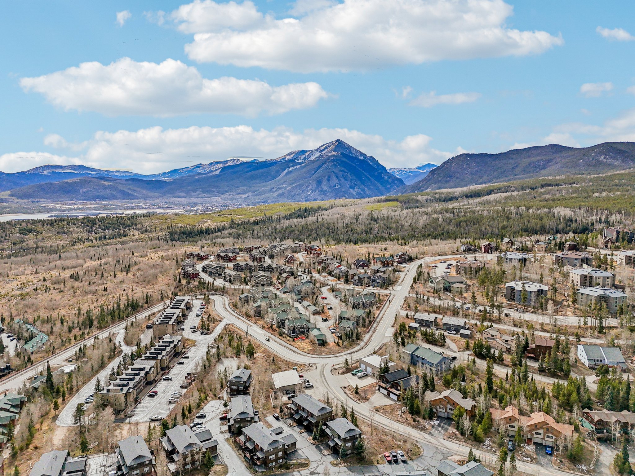 Twenty Grand Ct-S1311-062.jpg