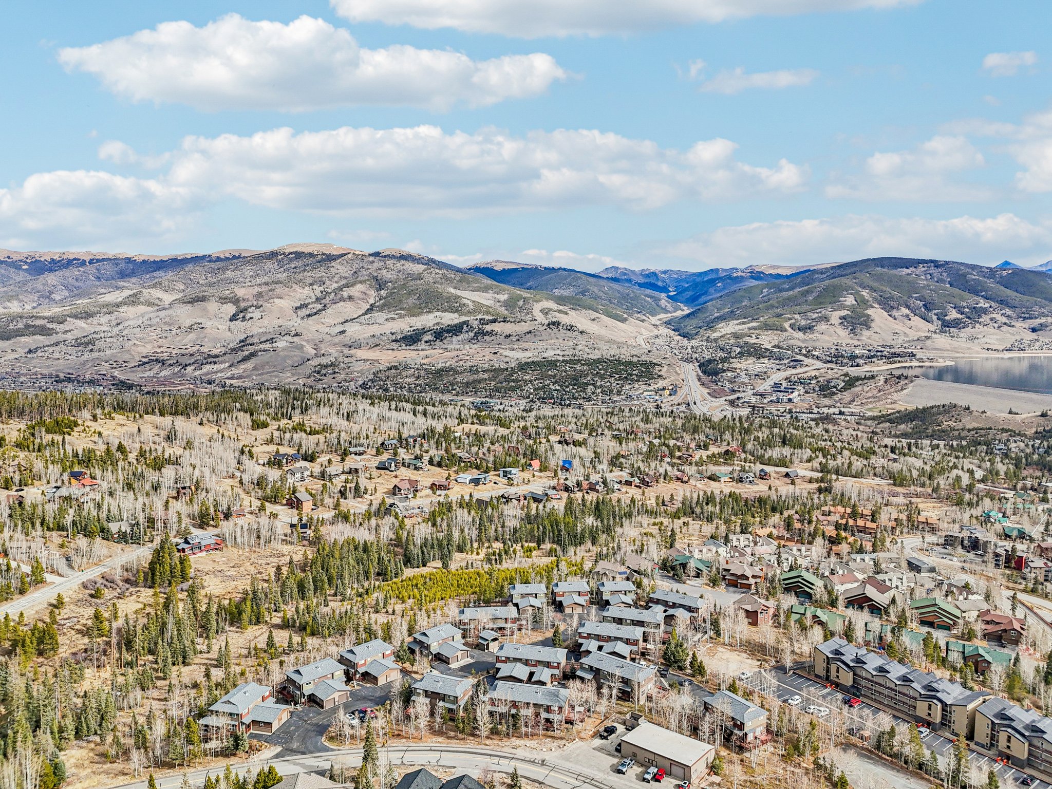 Twenty Grand Ct-S1311-065.jpg