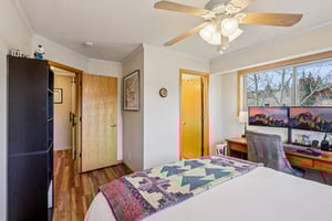 Twenty Grand Ct-S1311-023.jpg