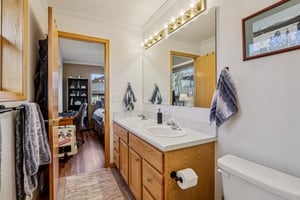 Twenty Grand Ct-S1311-032.jpg