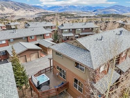 Twenty Grand Ct-S1311-051.jpg