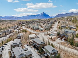 Twenty Grand Ct-S1311-054.jpg