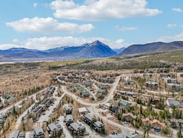 Twenty Grand Ct-S1311-062.jpg