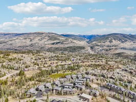 Twenty Grand Ct-S1311-065.jpg