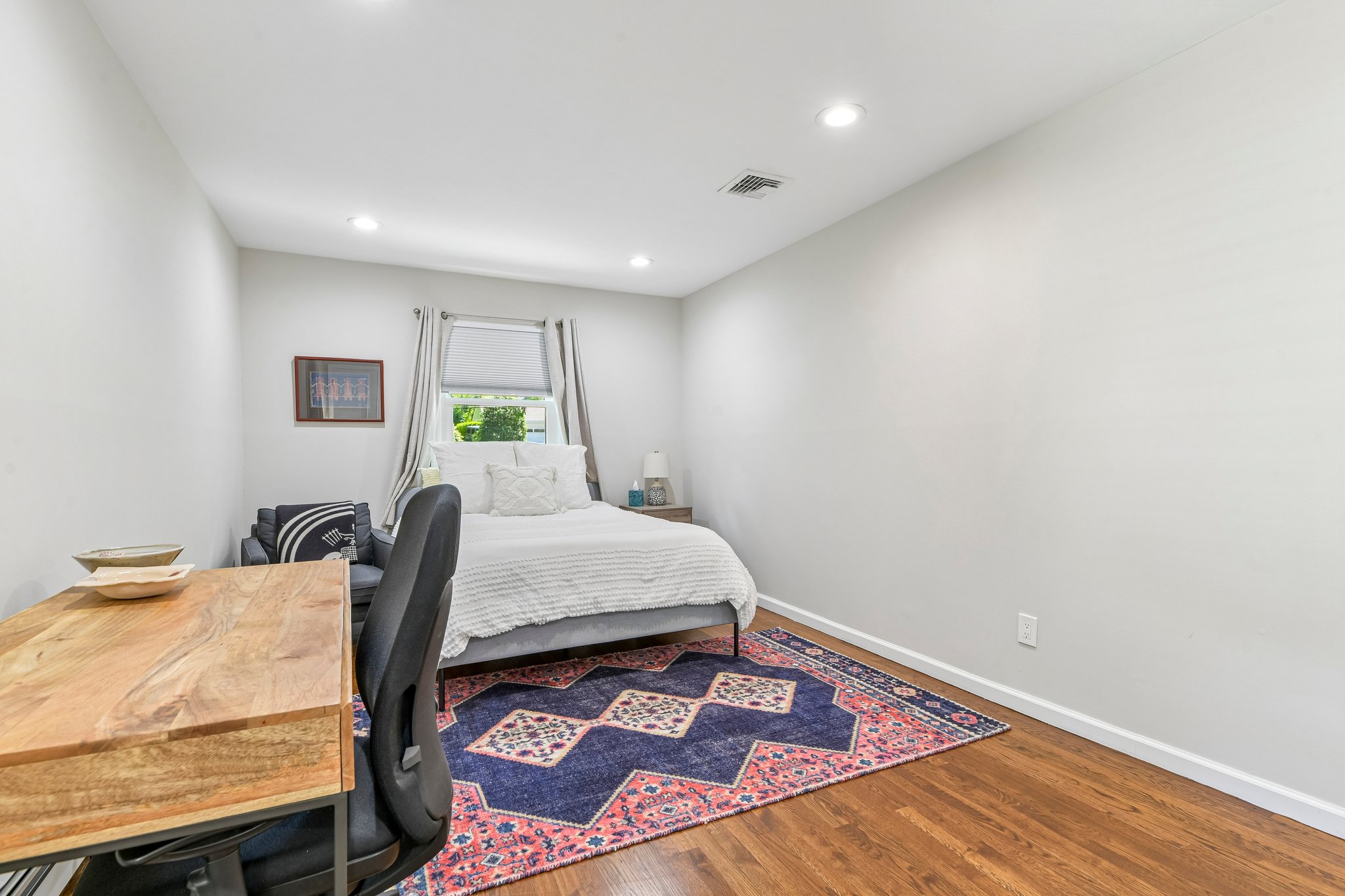 Walnut Pl-S0506-023.jpg