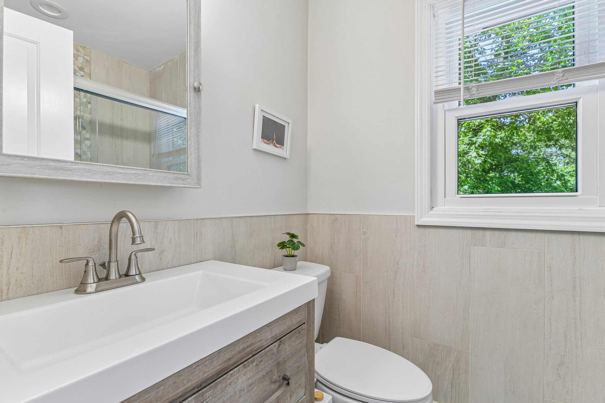 Walnut Pl-S0506-026.jpg