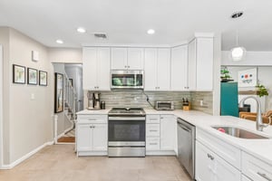 Walnut Pl-S0506-016.jpg