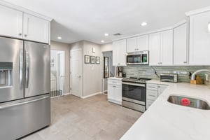 Walnut Pl-S0506-019.jpg