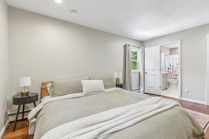 Walnut Pl-S0506-030.jpg