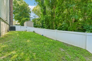 Walnut Pl-S0506-038.jpg