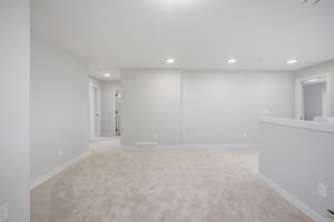  Photo 36