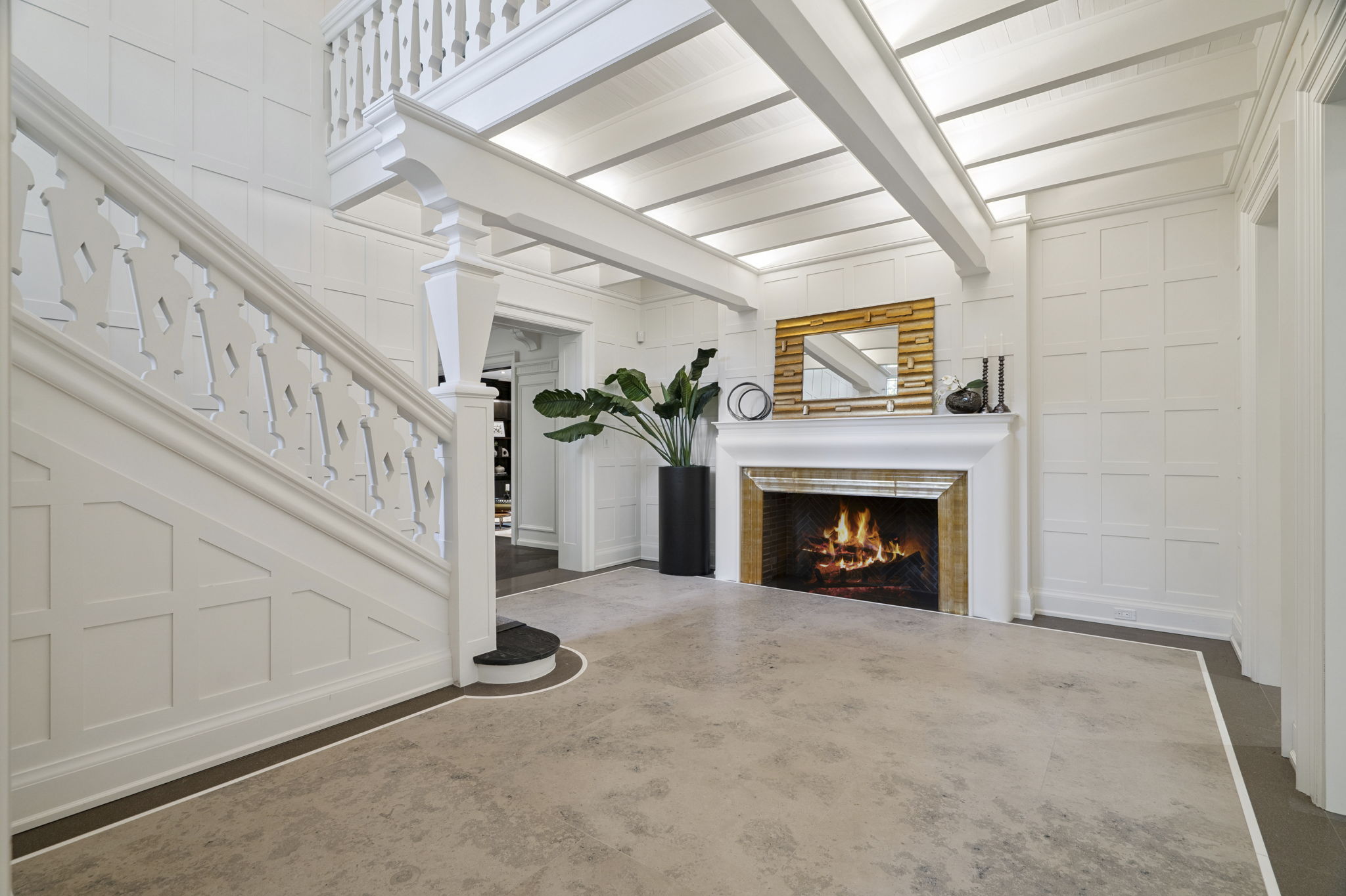 30 Whitney Ave Toronto, ON M4W 2A8