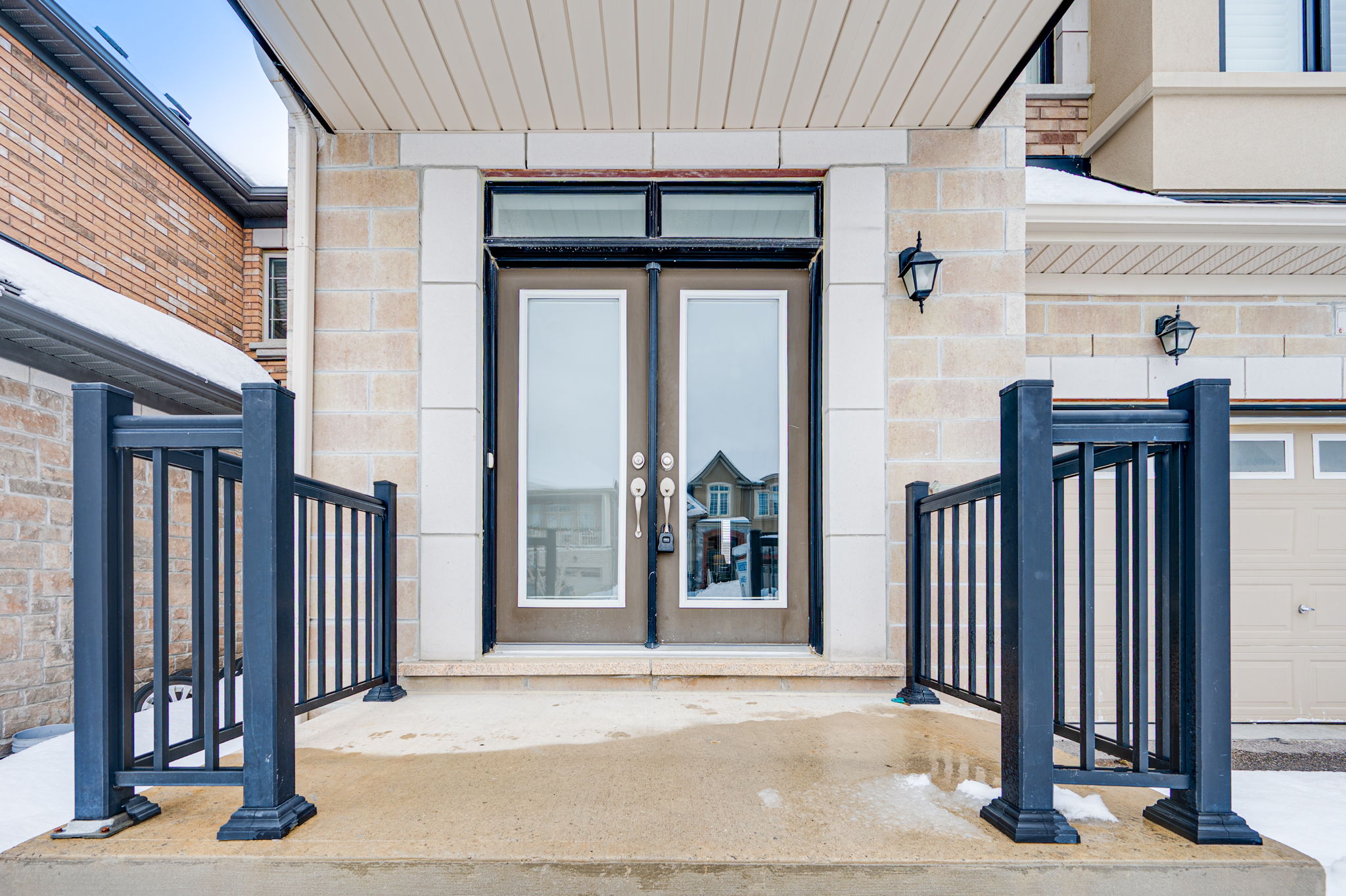 30 William Luck Ave East Gwillimbury, ON L9N 0S1