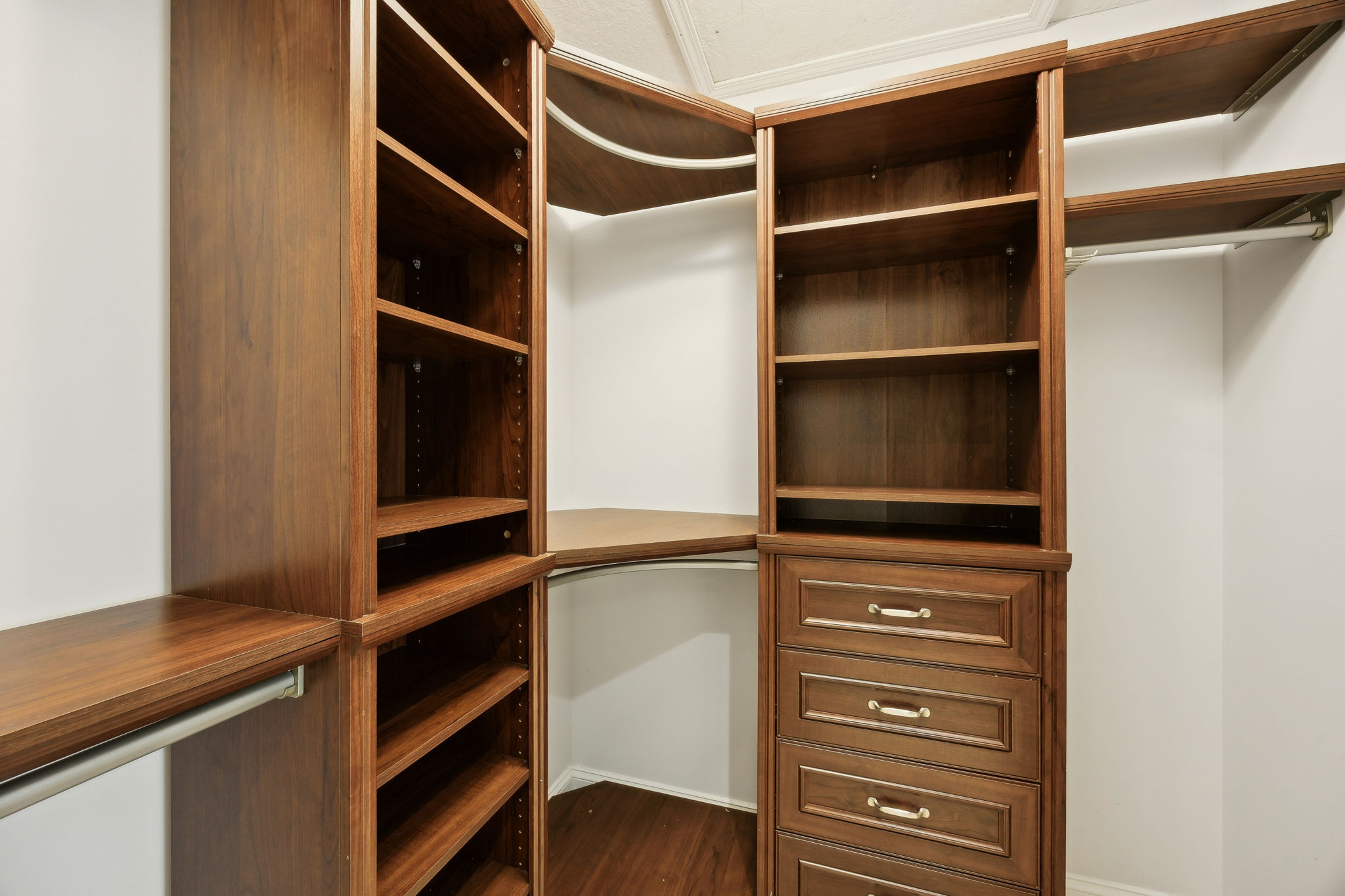 Primary Bedroom Closet