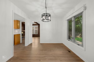 300 Byron Ave, Bloomingdale, IL 60108_007