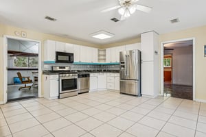 Carol Ann Dr-2904-054.jpg