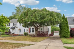 E 248th St-001.jpg