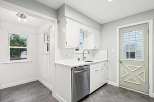 E 248th St-012.jpg