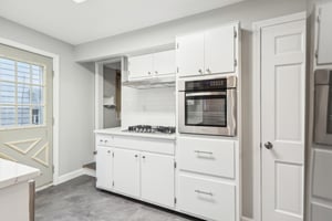 E 248th St-013.jpg