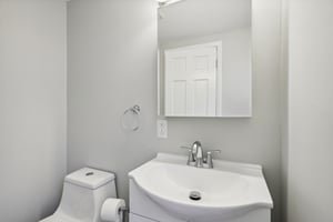 E 248th St-019.jpg