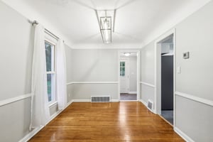 E 248th St-020.jpg