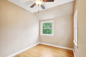 E 248th St-036.jpg