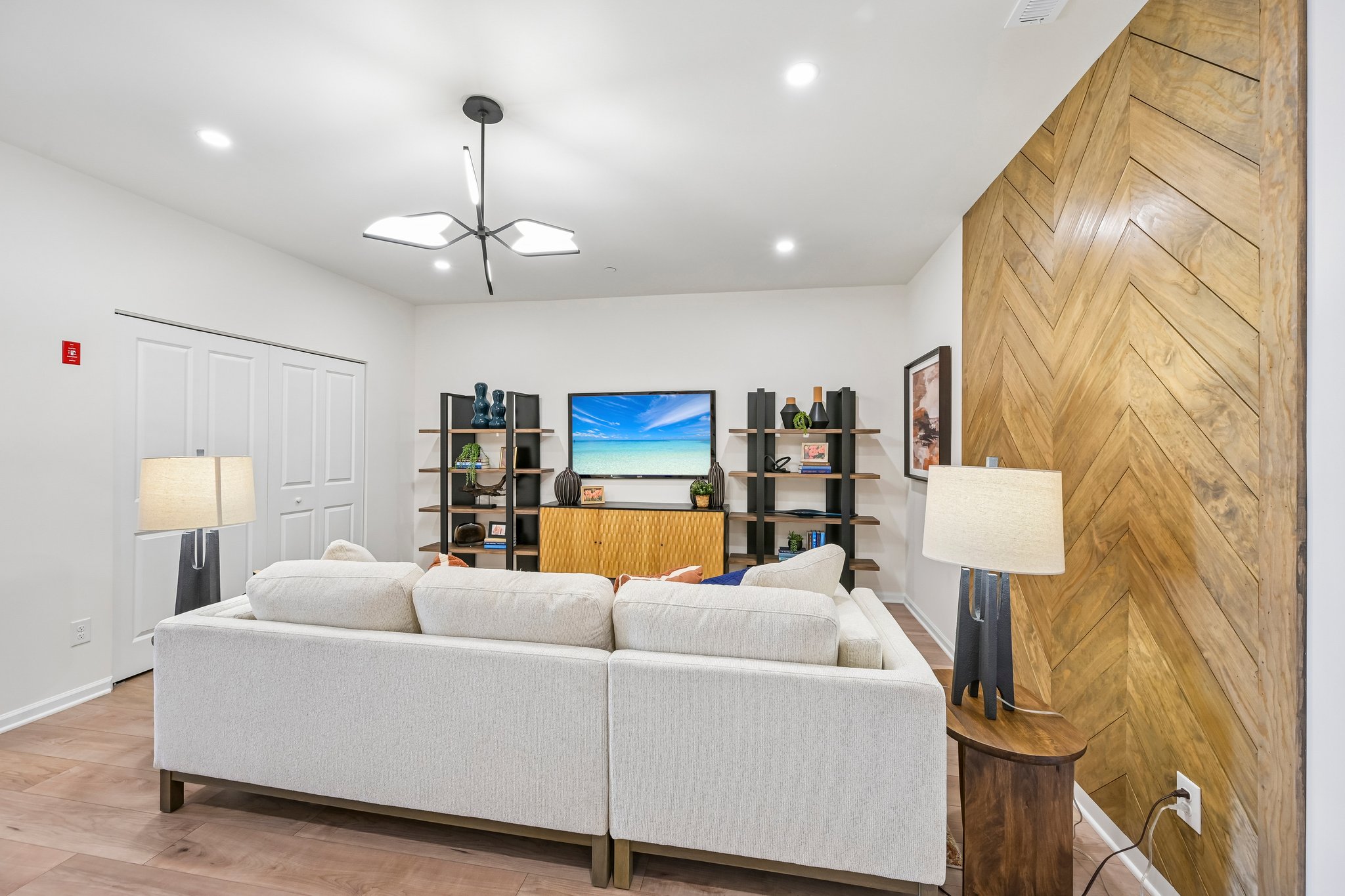 302 E Sawyer Ct Royersford-S0108-026.jpg