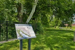E Sawyer Ct-0108-916.jpg