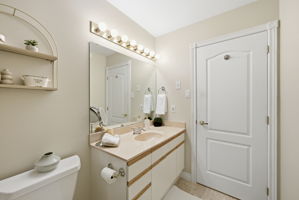  Photo 48