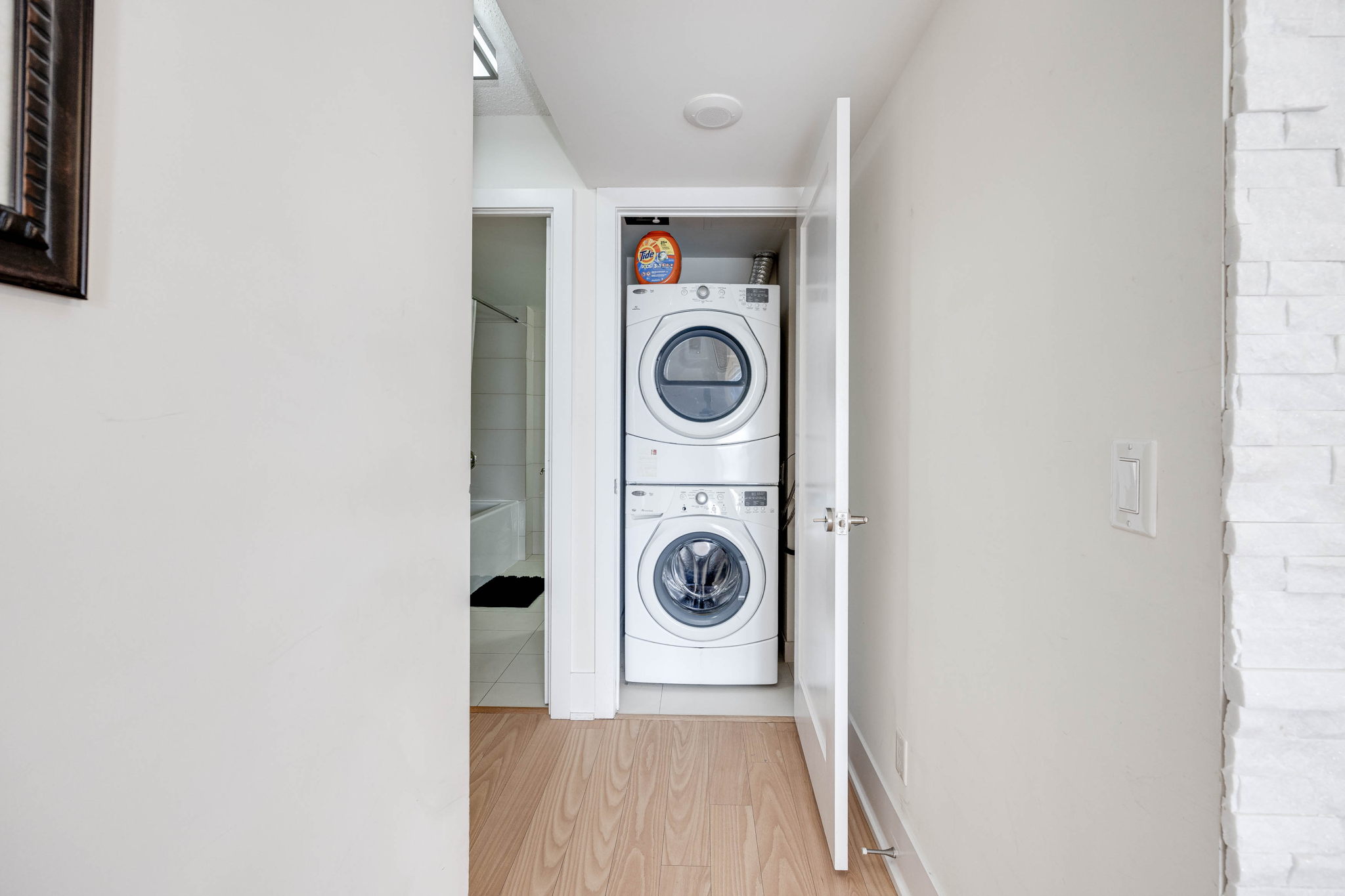 Toronto property showcase — delivered property photograph 15