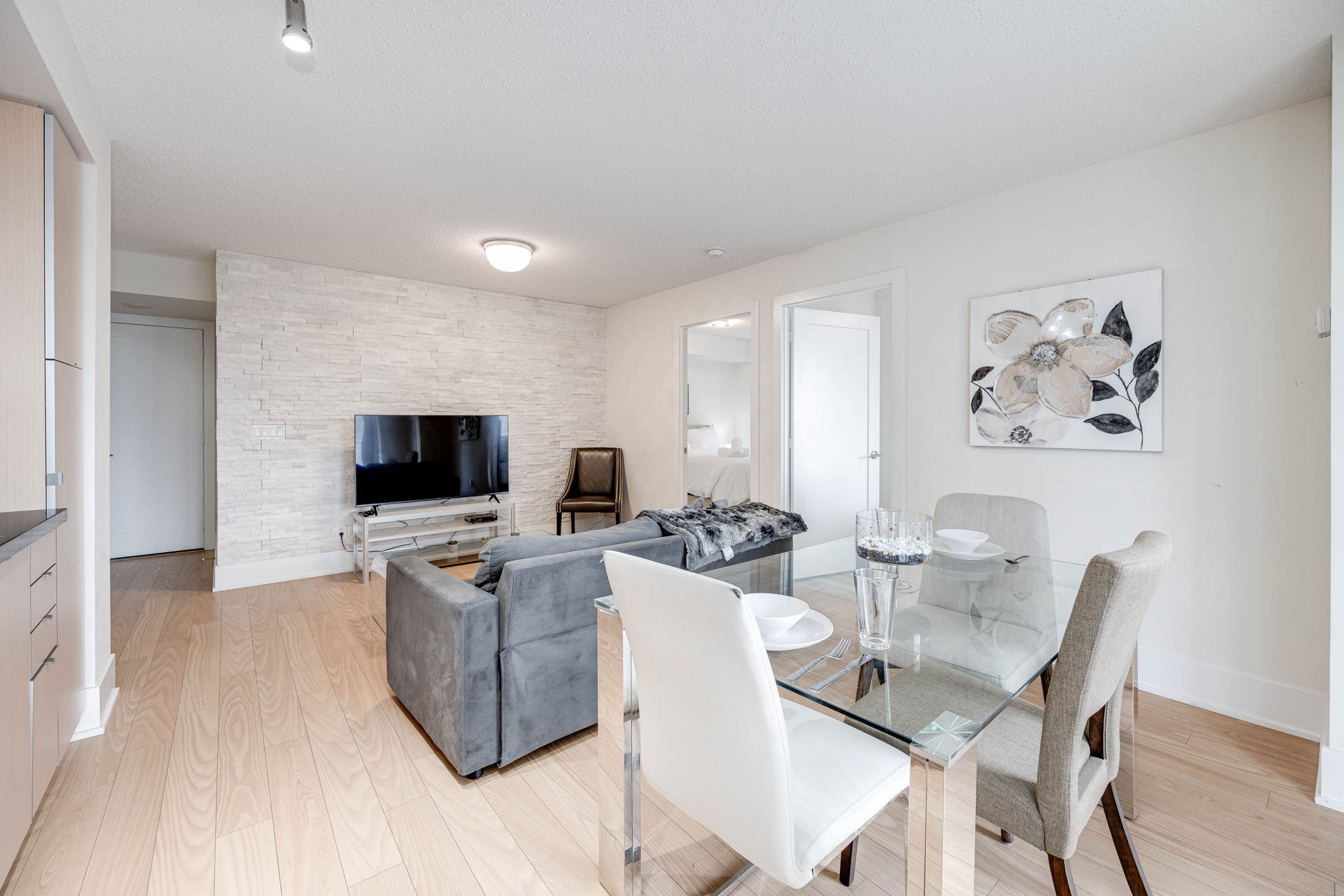 Toronto property showcase — delivered property photograph 5