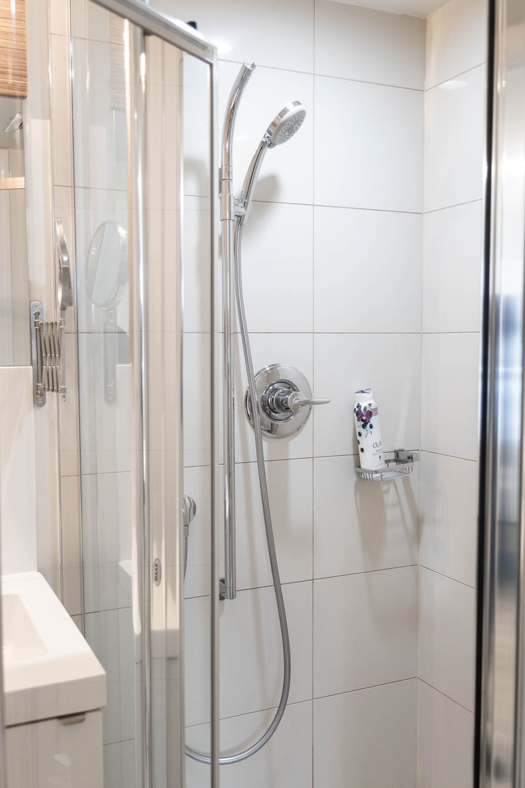 Toronto property showcase — delivered property photograph 35