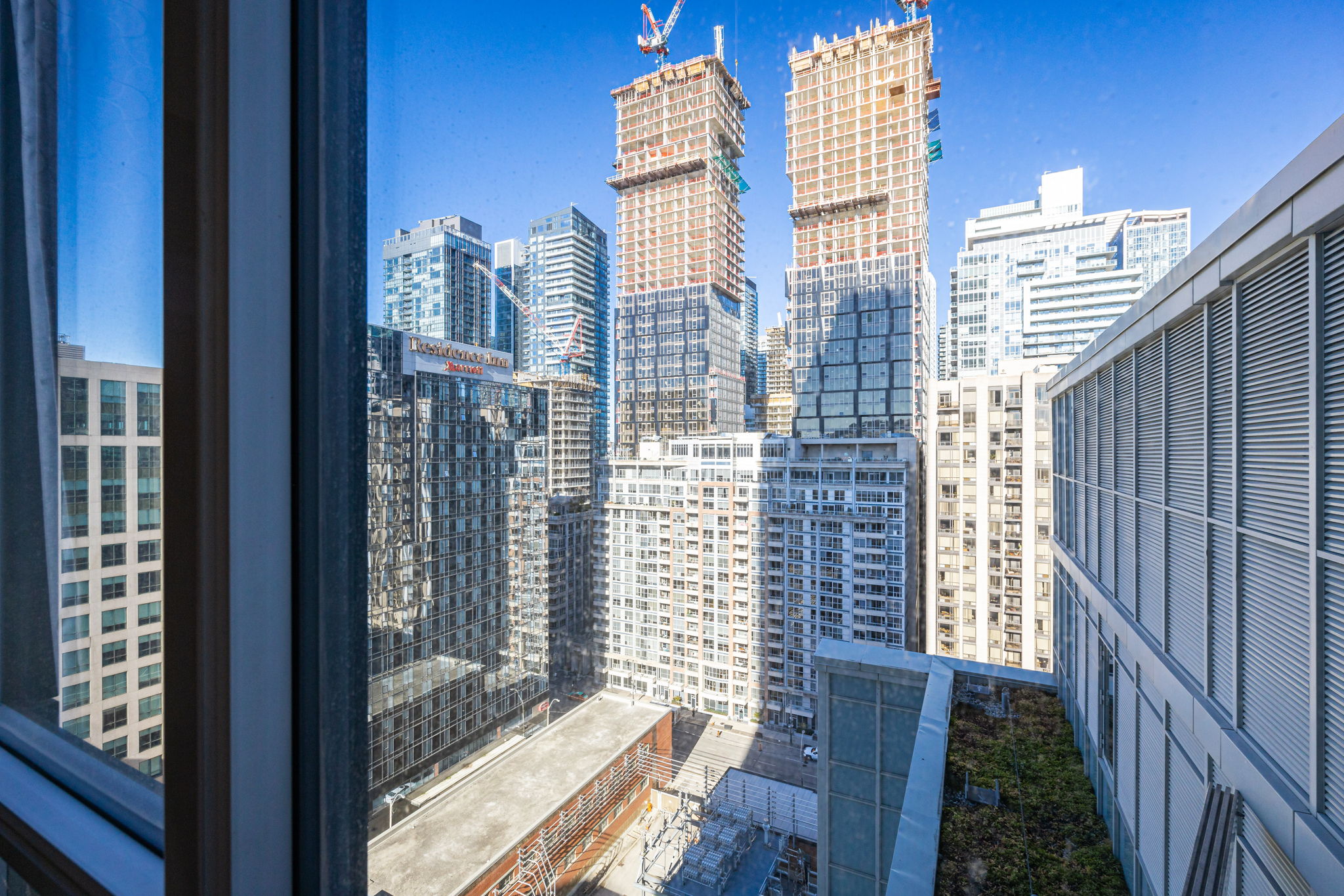 Toronto property showcase — delivered property photograph 22