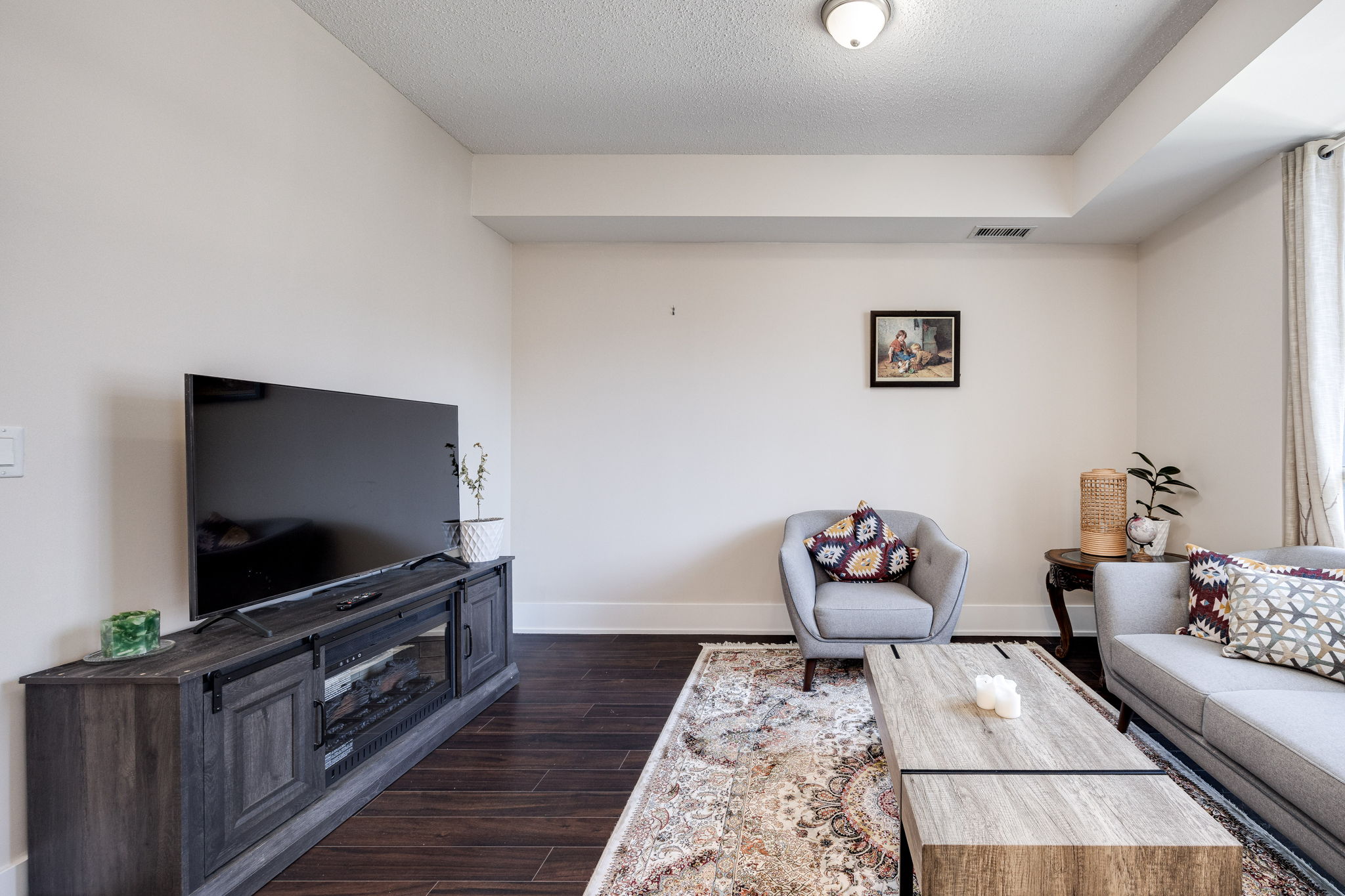 Toronto property showcase — delivered property photograph 5