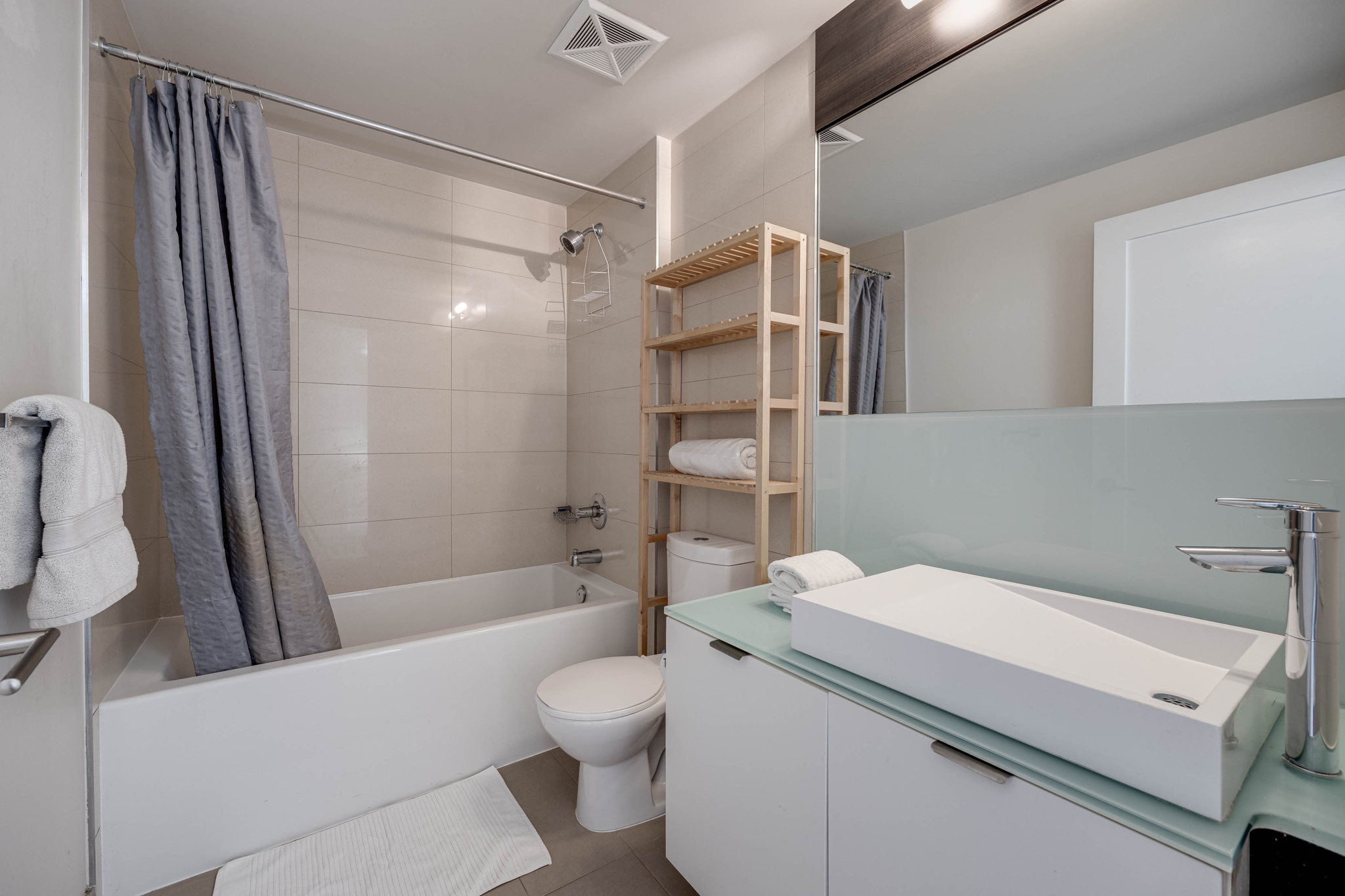 Toronto property showcase — delivered property photograph 14