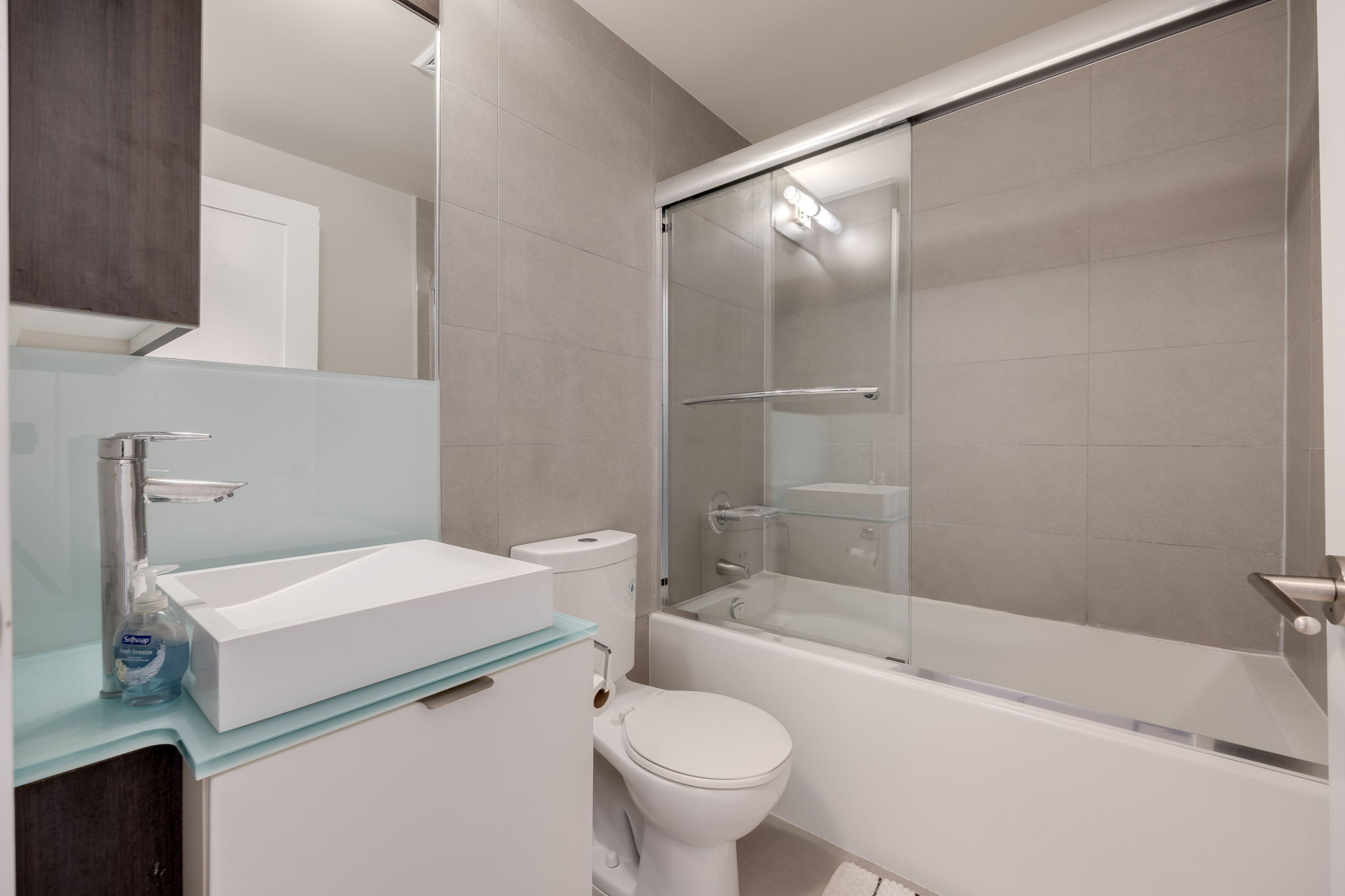 Toronto property showcase — delivered property photograph 15