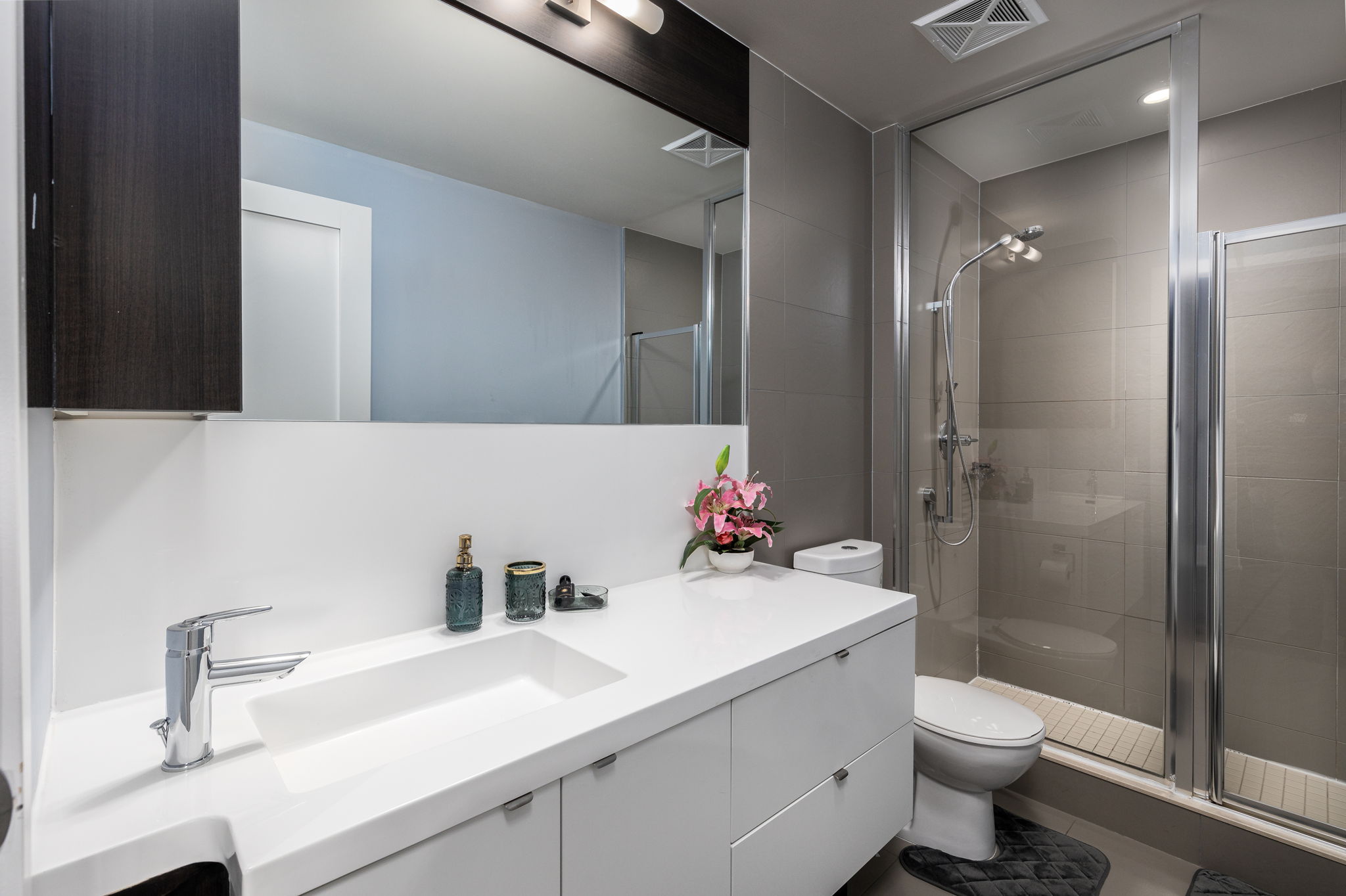 Toronto property showcase — delivered property photograph 10