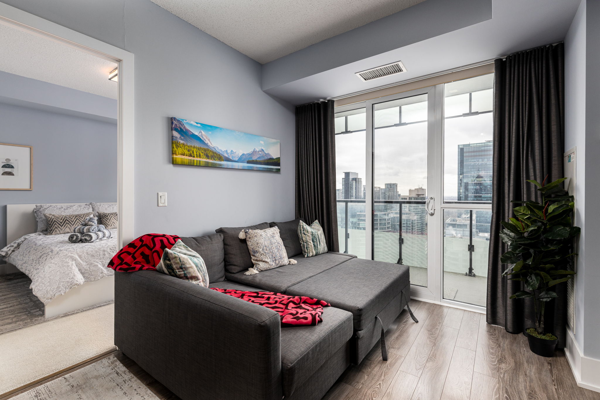 Toronto property showcase — delivered property photograph 11