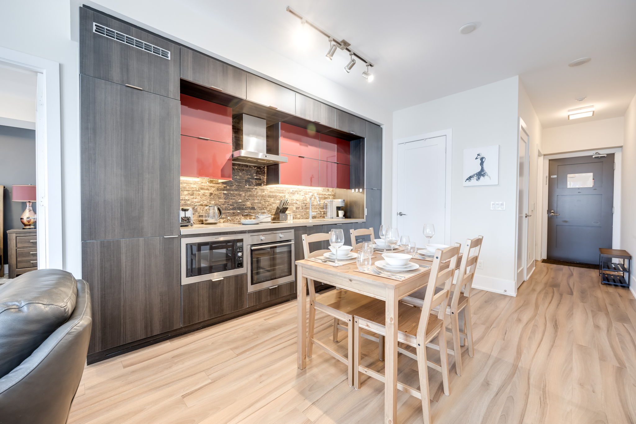 Toronto property showcase — delivered property photograph 3
