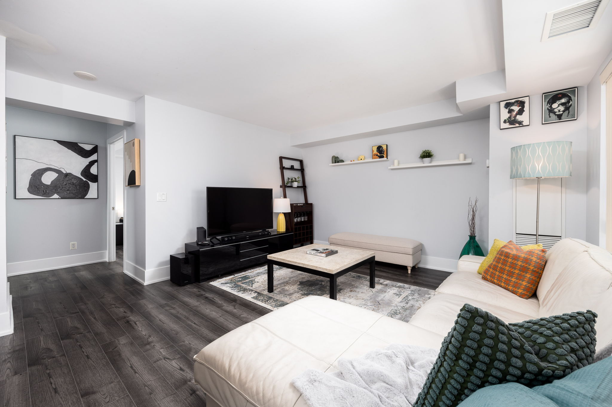 Toronto property showcase — delivered property photograph 3