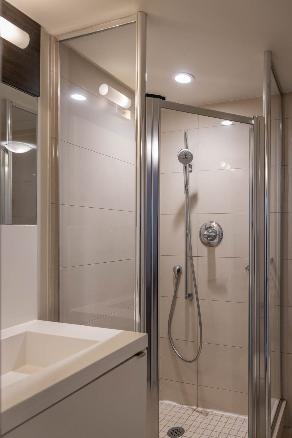 Toronto property showcase — delivered property photograph 38