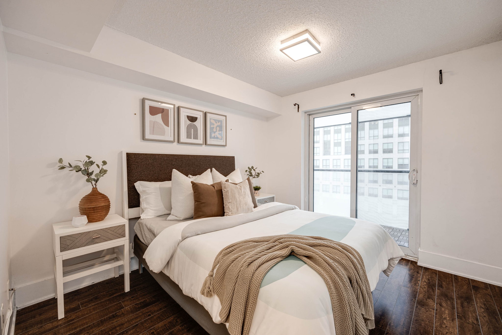 Toronto property showcase — delivered property photograph 21