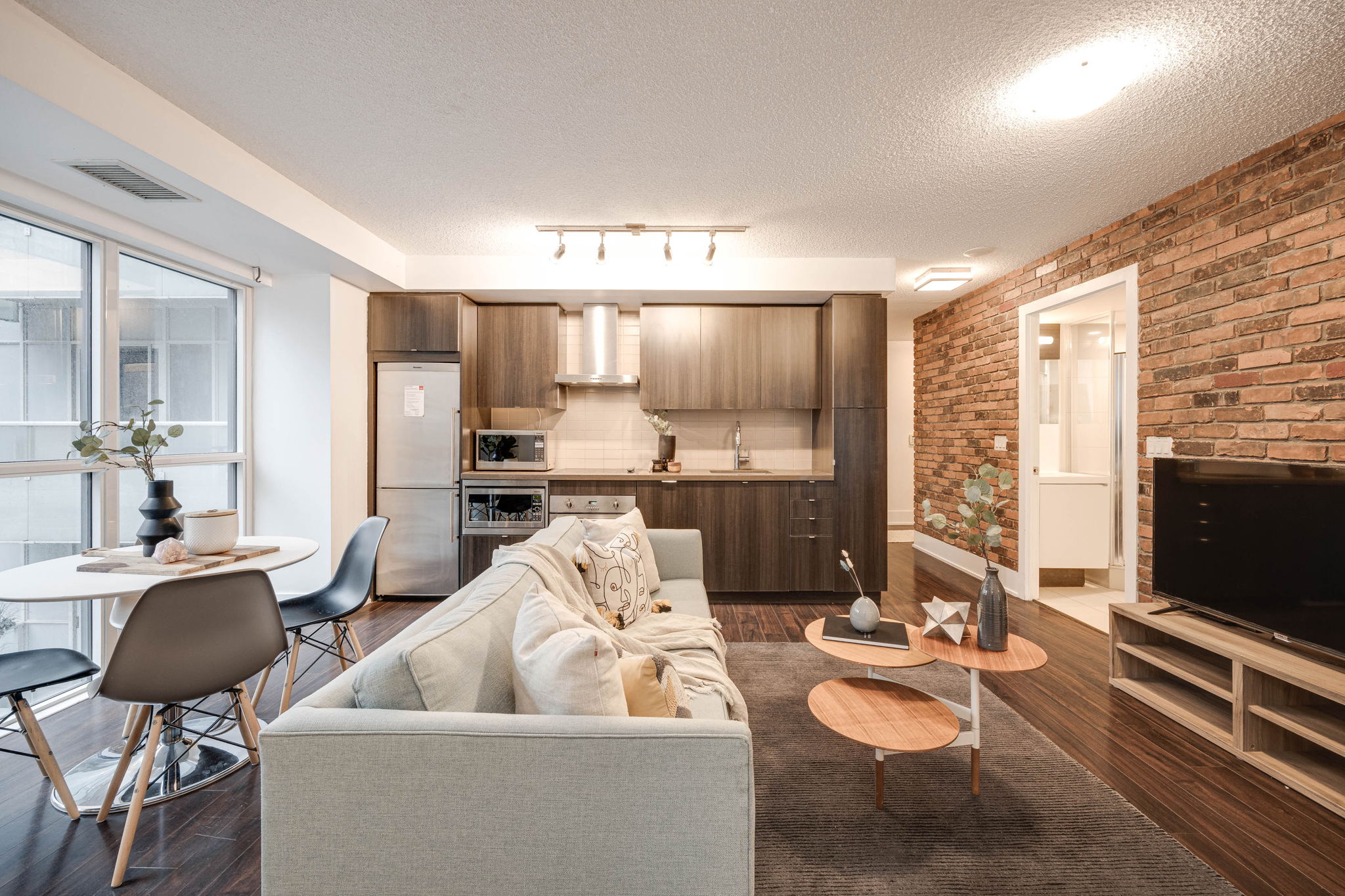 Toronto property showcase — delivered property photograph 8