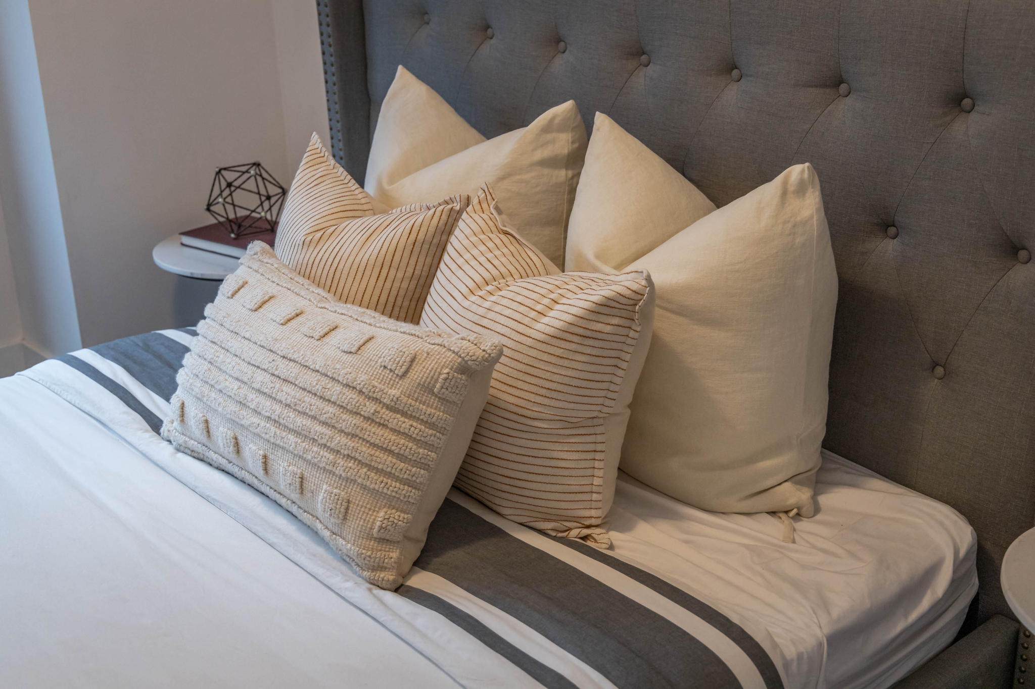 Toronto property showcase — delivered property photograph 40
