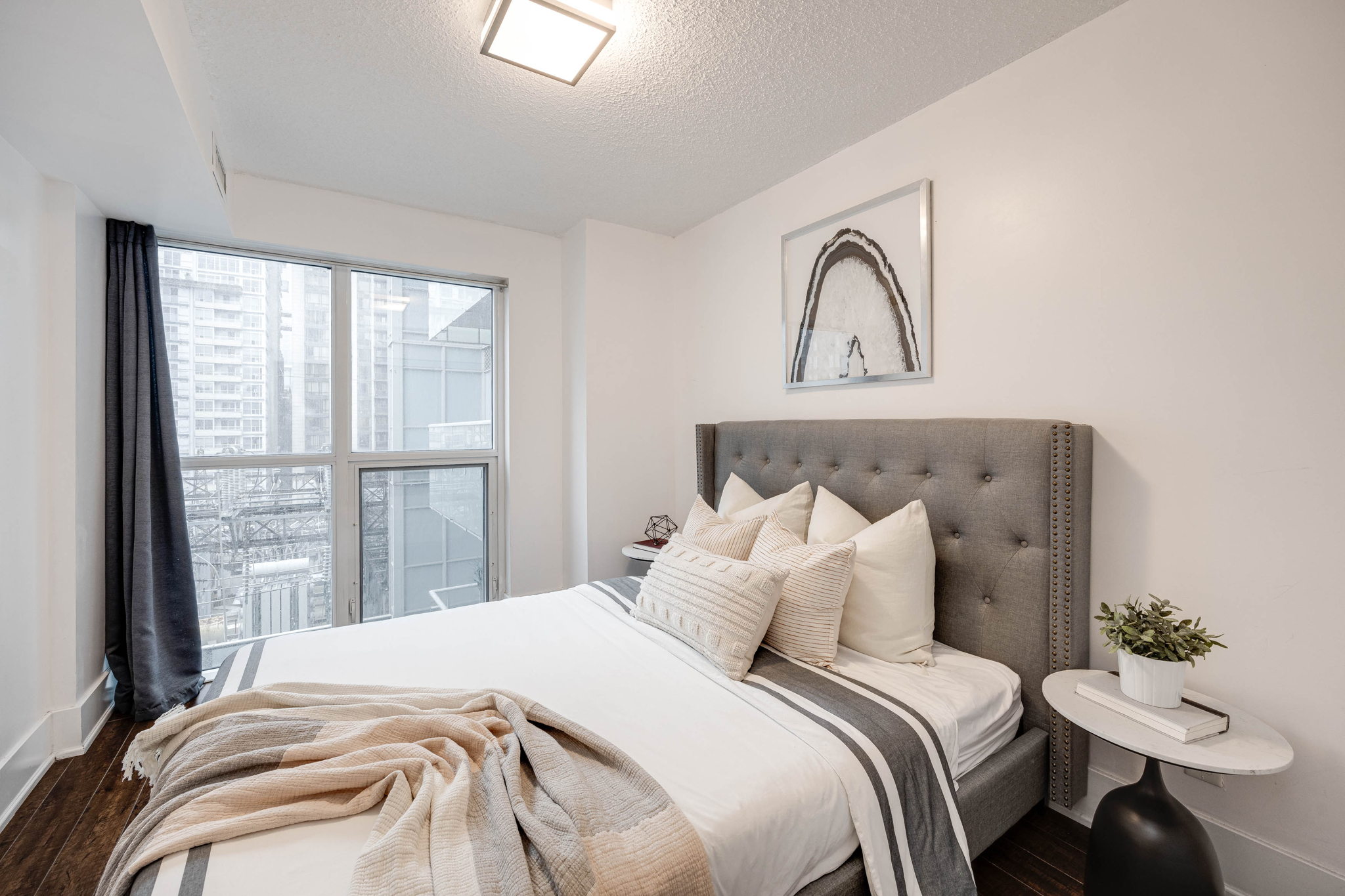 Toronto property showcase — delivered property photograph 19